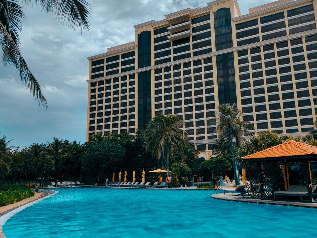 Hotel, pousada, resort ou apartamento de temporada: o que vale mais a pena?