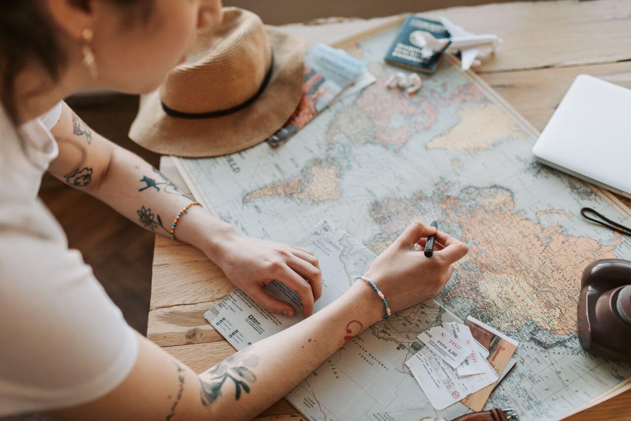 Pacote de viagem ou roteiro personalizado: qual opção é melhor?